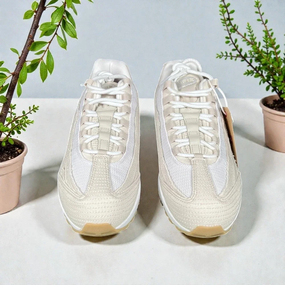 Levi's x Nike Air Max 95 OG Light Orewood Brown Men's 10.5 HM4743-100 New - Picture 3 of 8